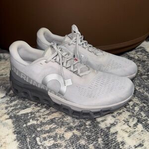 On Running Men's Light Gray Athletic Shoes